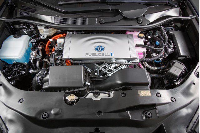 Toyota Mirai и Honda FCX серийные авто на водороде Toyota Mirai и Honda FCX серийные авто на водороде