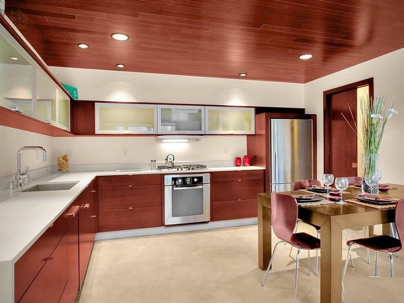 Потолок на кухне должен выдерживать высокие и низкие температуры   Какой потолок лучше сделать на кухне